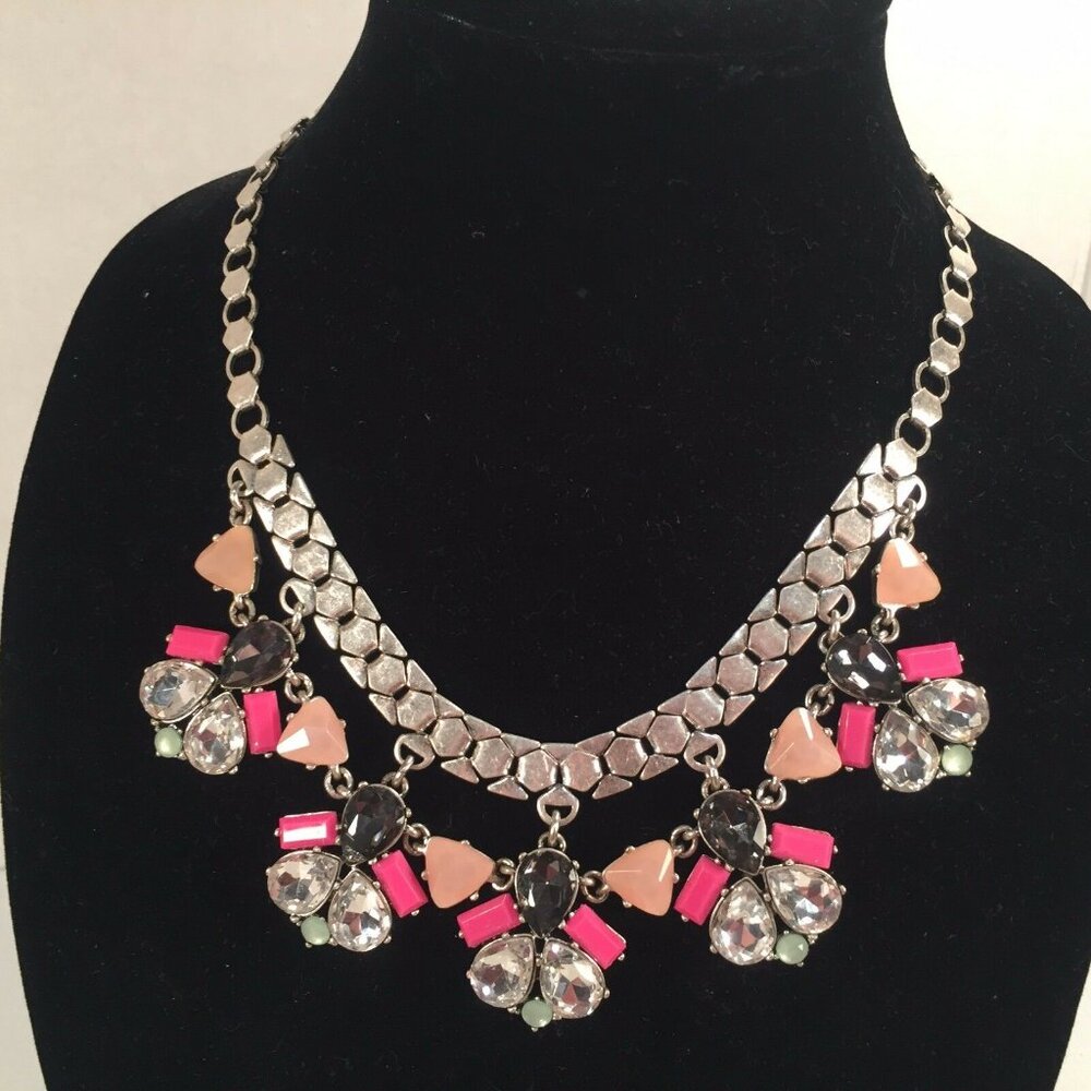 STELLA & DOT clear pink stone ELODIE statement chain necklace